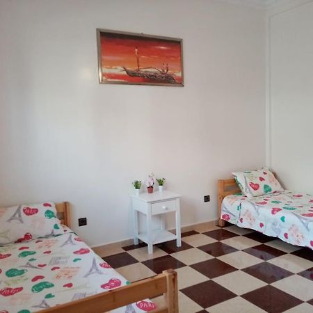 Grand Appartement à 5 mn de la plage Agadir Exterior foto